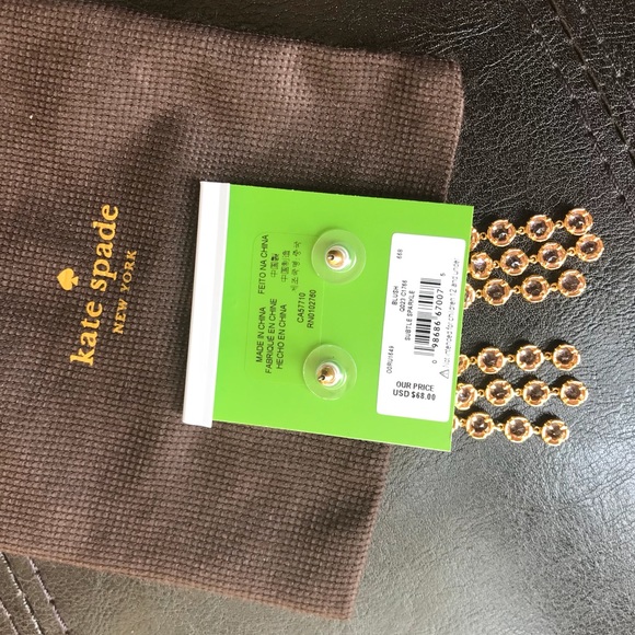 LAST 1 Kate ♠️ 12k gold plated chandelier earrings - Picture 4 of 4